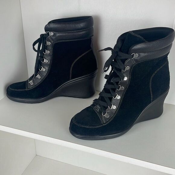 Aerosoles Macaroon Lace Up Suede Wedge Ankle Boots - Picture 2 of 8